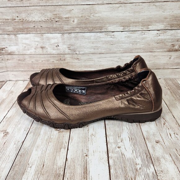 SKECHERS Originals Bikers Women's 9 Bronze Brown Leather Slip-On Peep Toe Flats - Picture 4 of 9